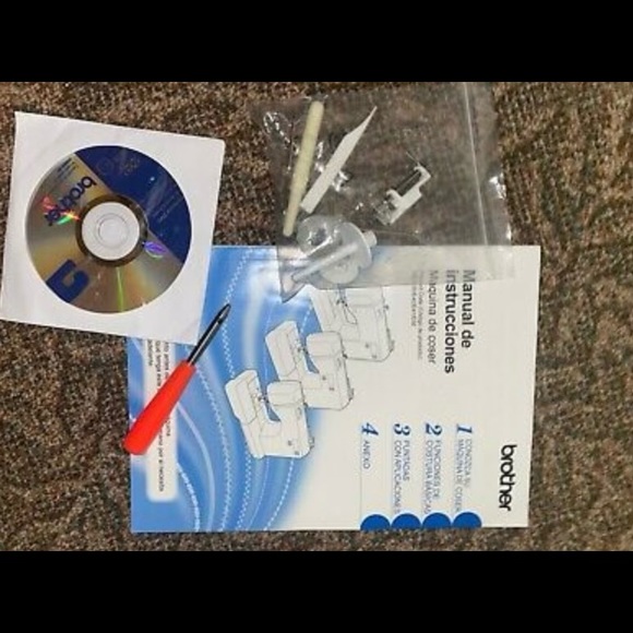 Sewing machine - Picture 2 of 7